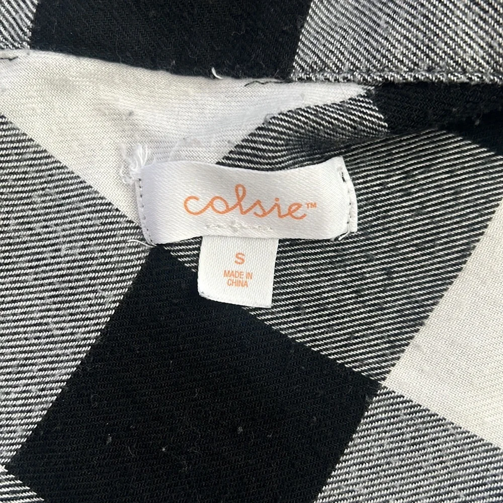 Colsie Flannel - Picture 3 of 6